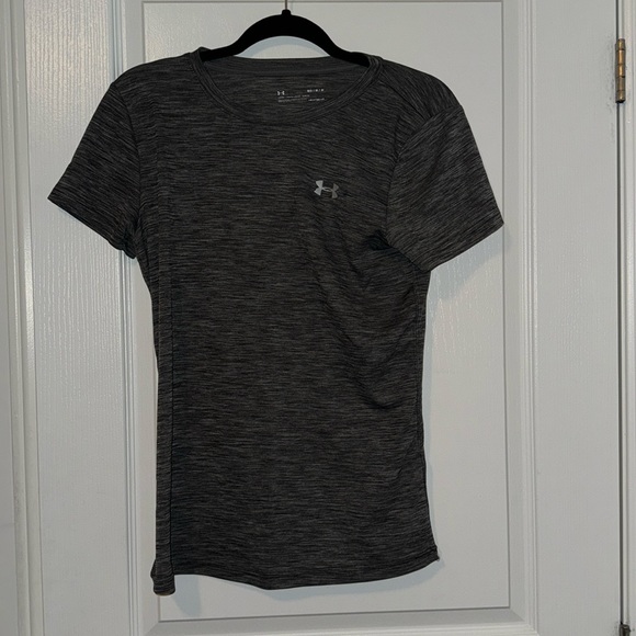 Under Armour Tops - UNDER ARMOUR Shirt